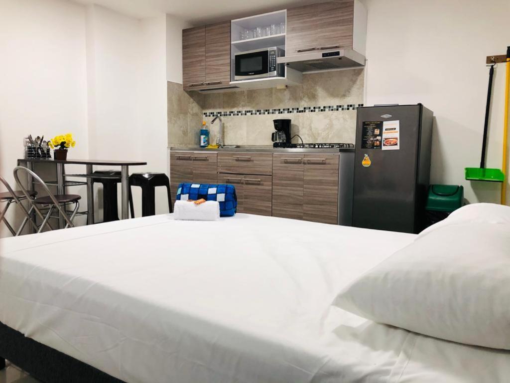 Apto Moderno en Laureles Medellín Exterior foto