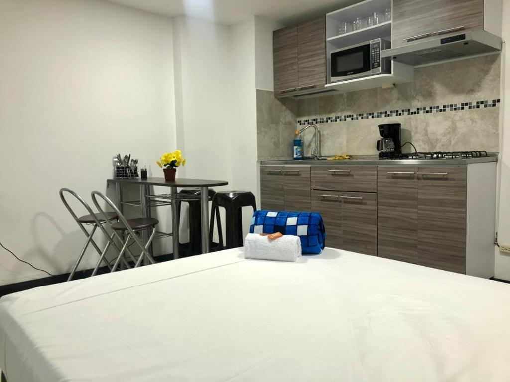 Apto Moderno en Laureles Medellín Exterior foto