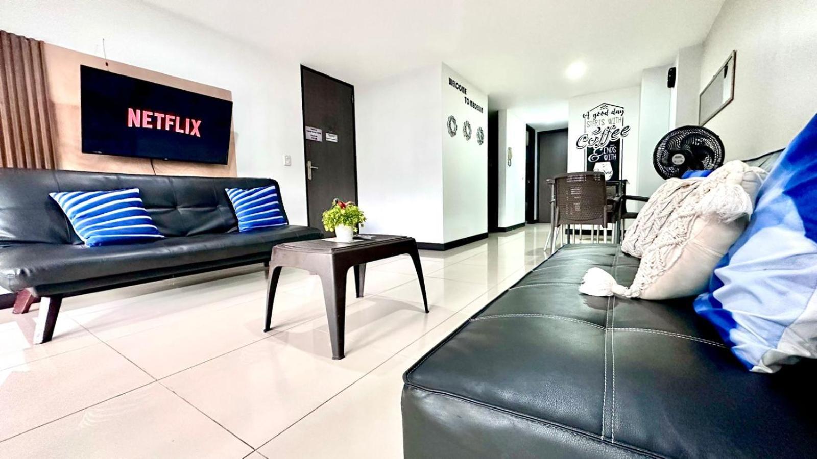 Apto Moderno en Laureles Medellín Exterior foto