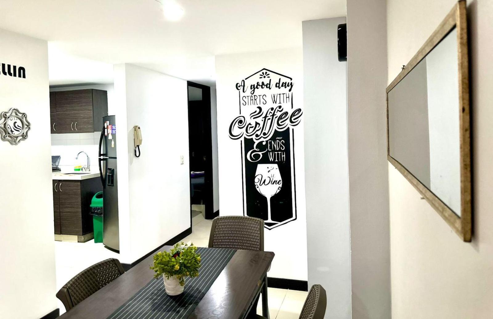 Apto Moderno en Laureles Medellín Exterior foto